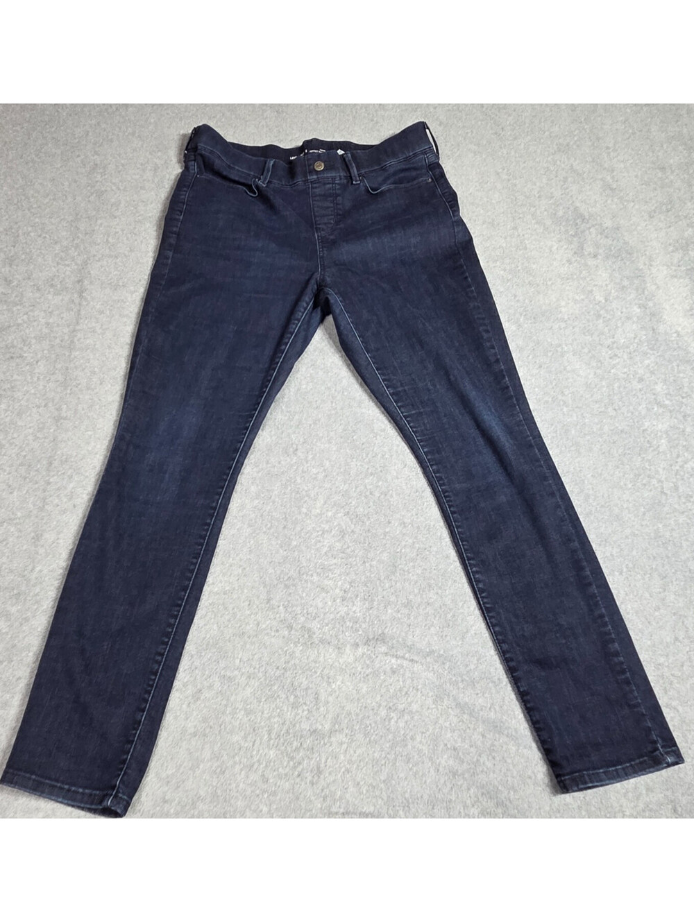 Signature by Levi Strauss & Co. Women's 10 W30 High-Rise Skinny Jeans Dark Wash